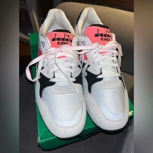 Diadora “N9002”